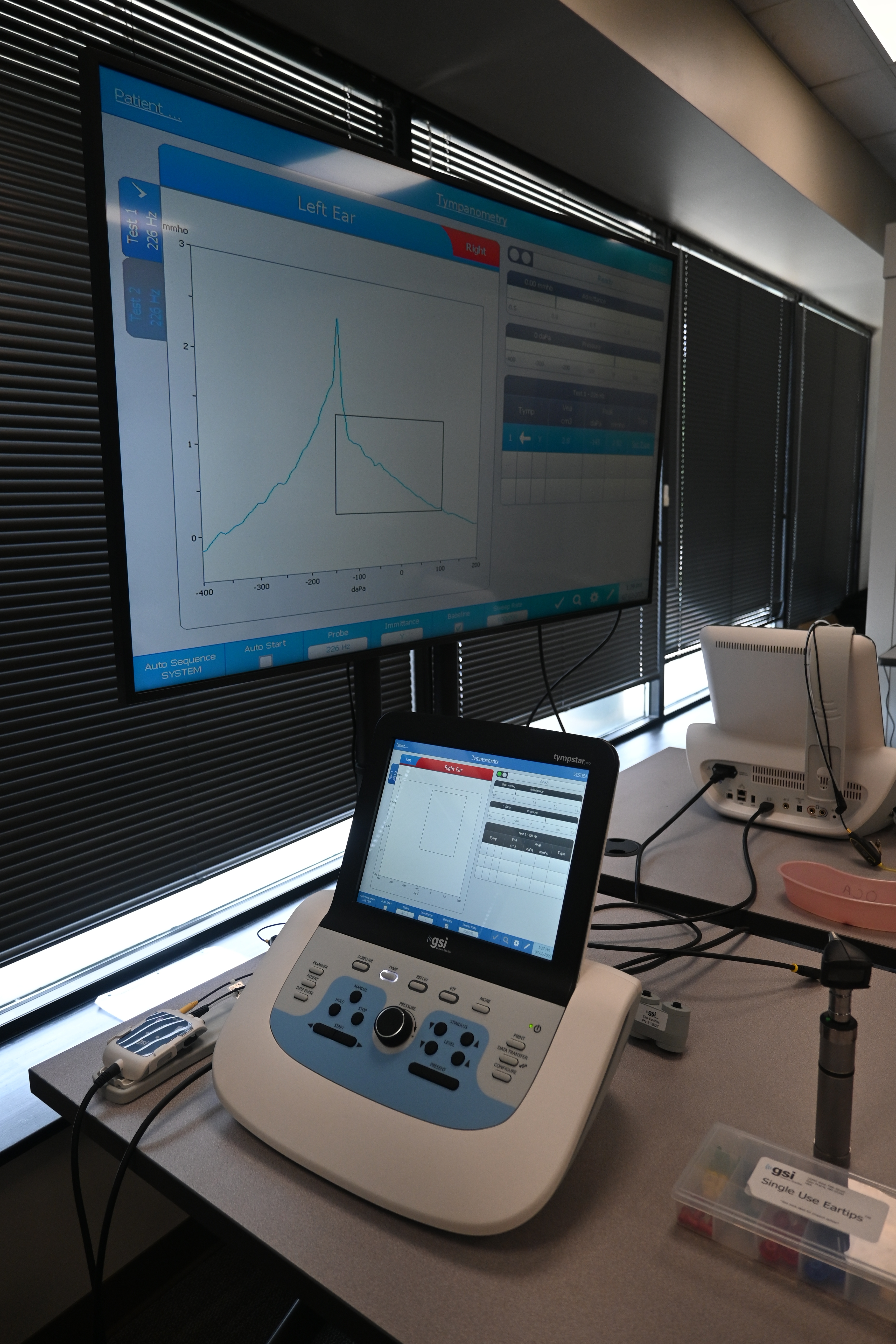 AUD lab equipment pic1