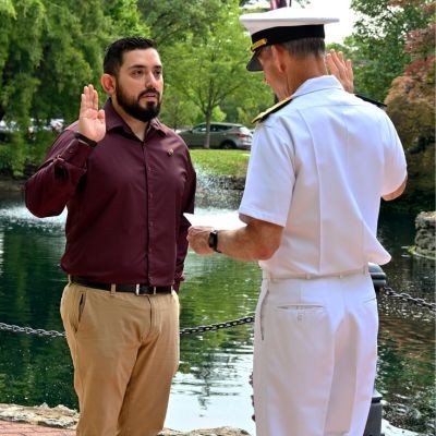 Benitez swearing in thumbpic1