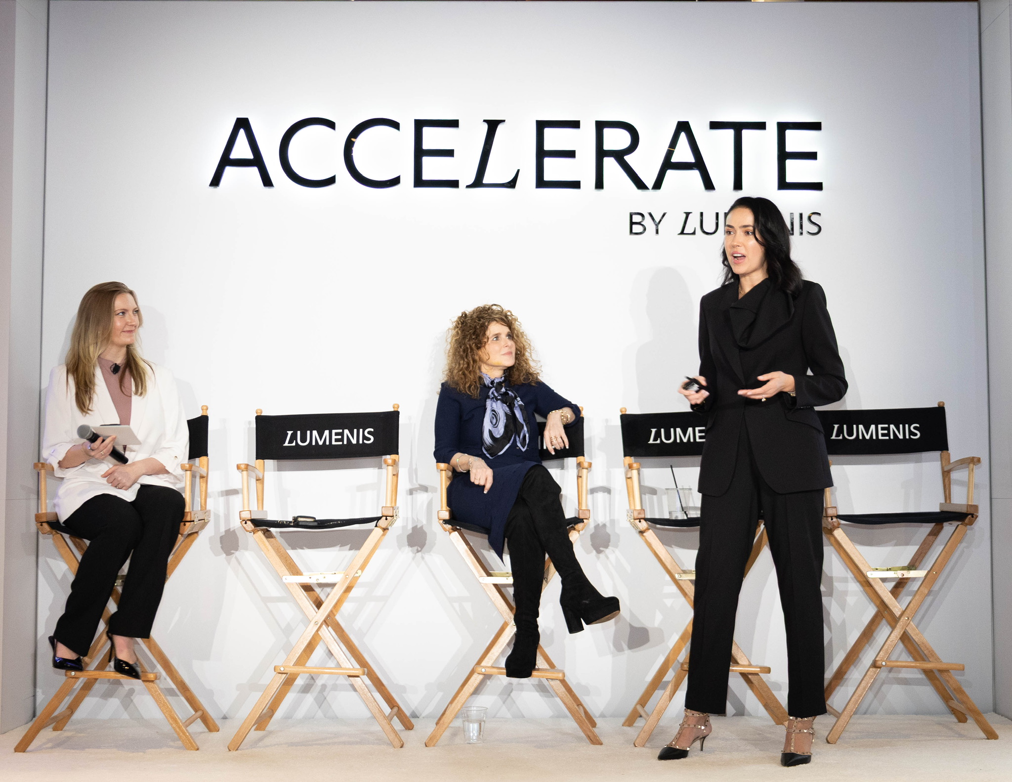 Dr. Inna Lazar speaking at a conference