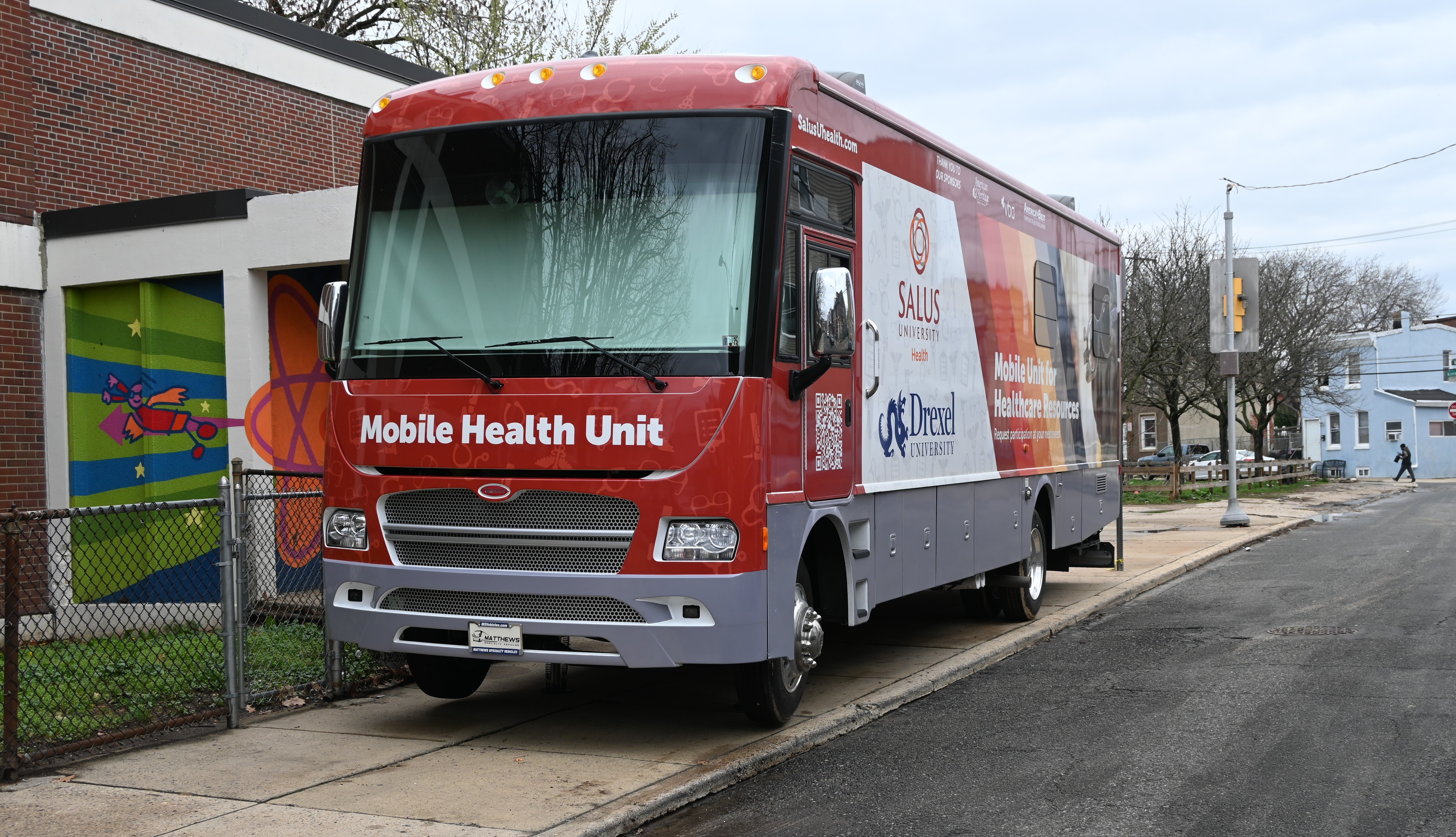 MUHR bus outside Stearne Elementary