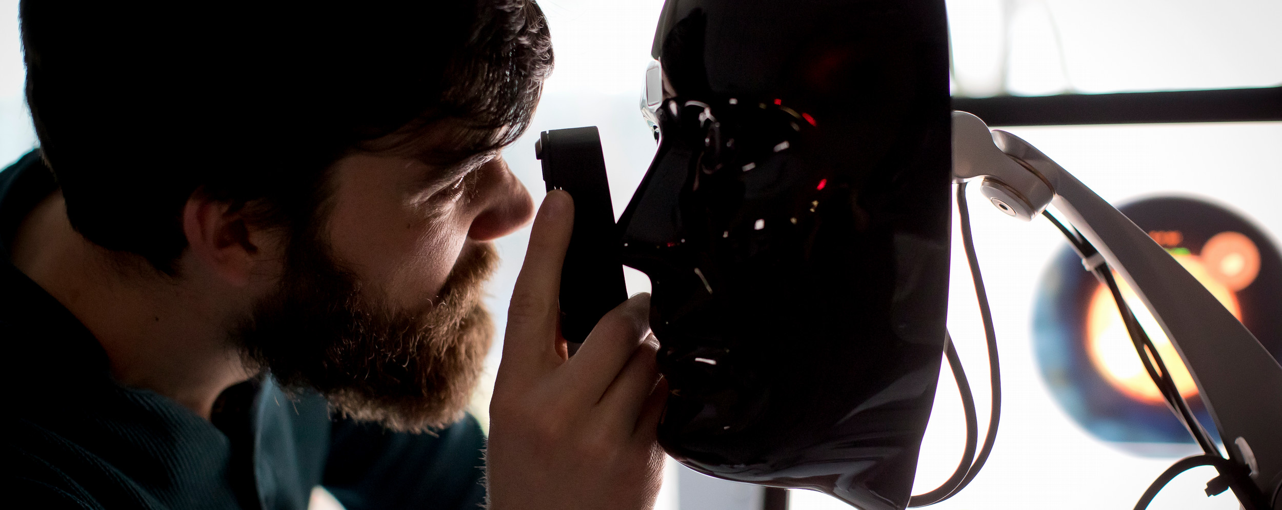 student in the optometry VR lab