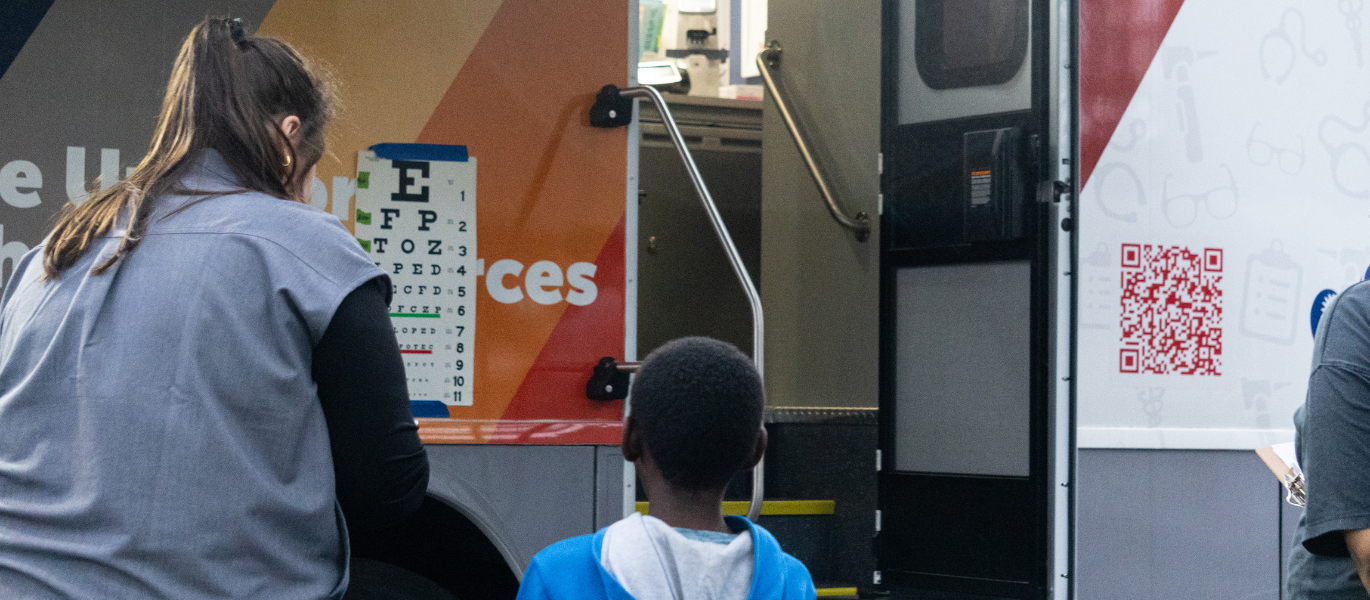 eye exam on mobile health unit