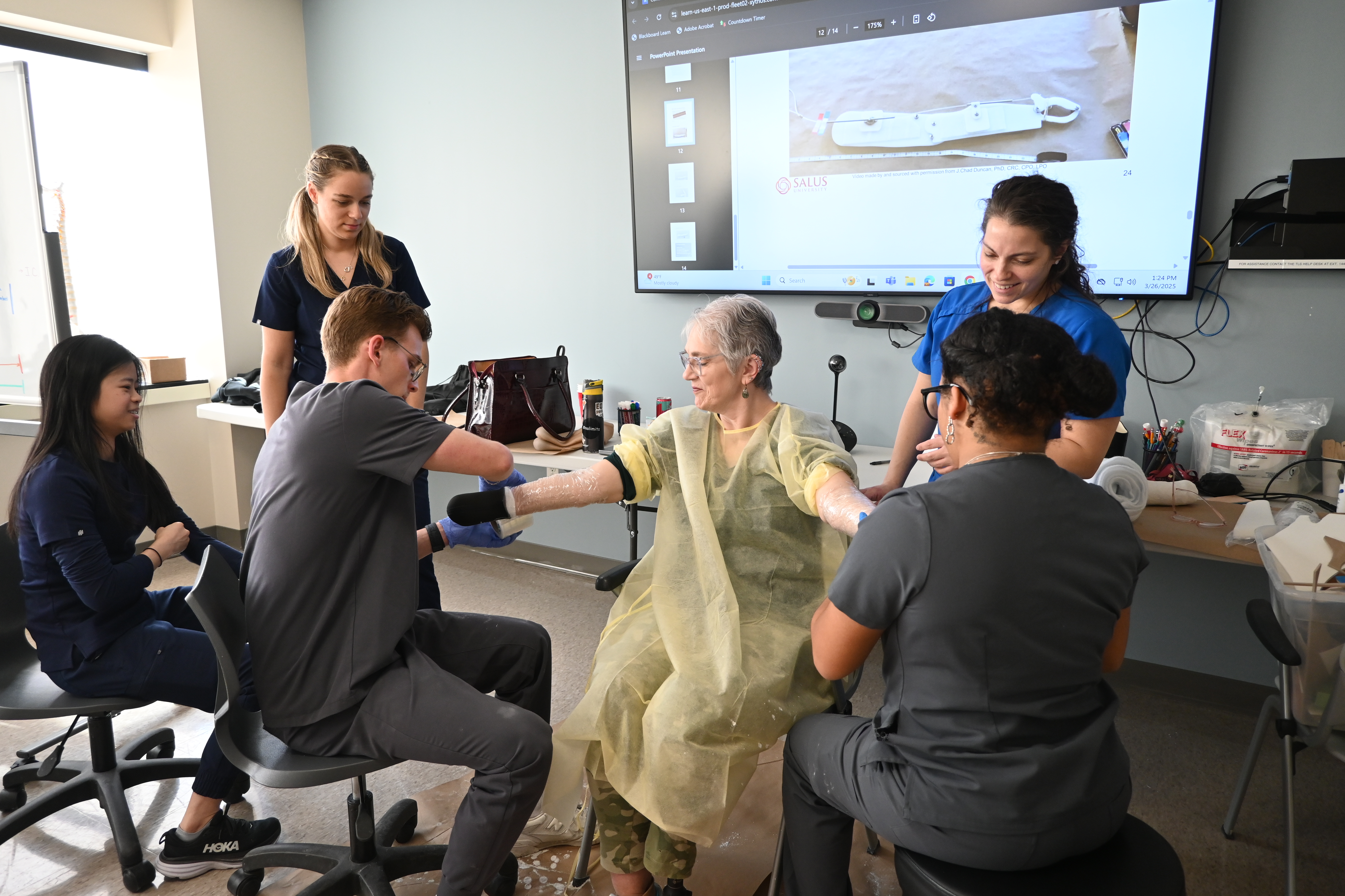 o&p students working with patient models