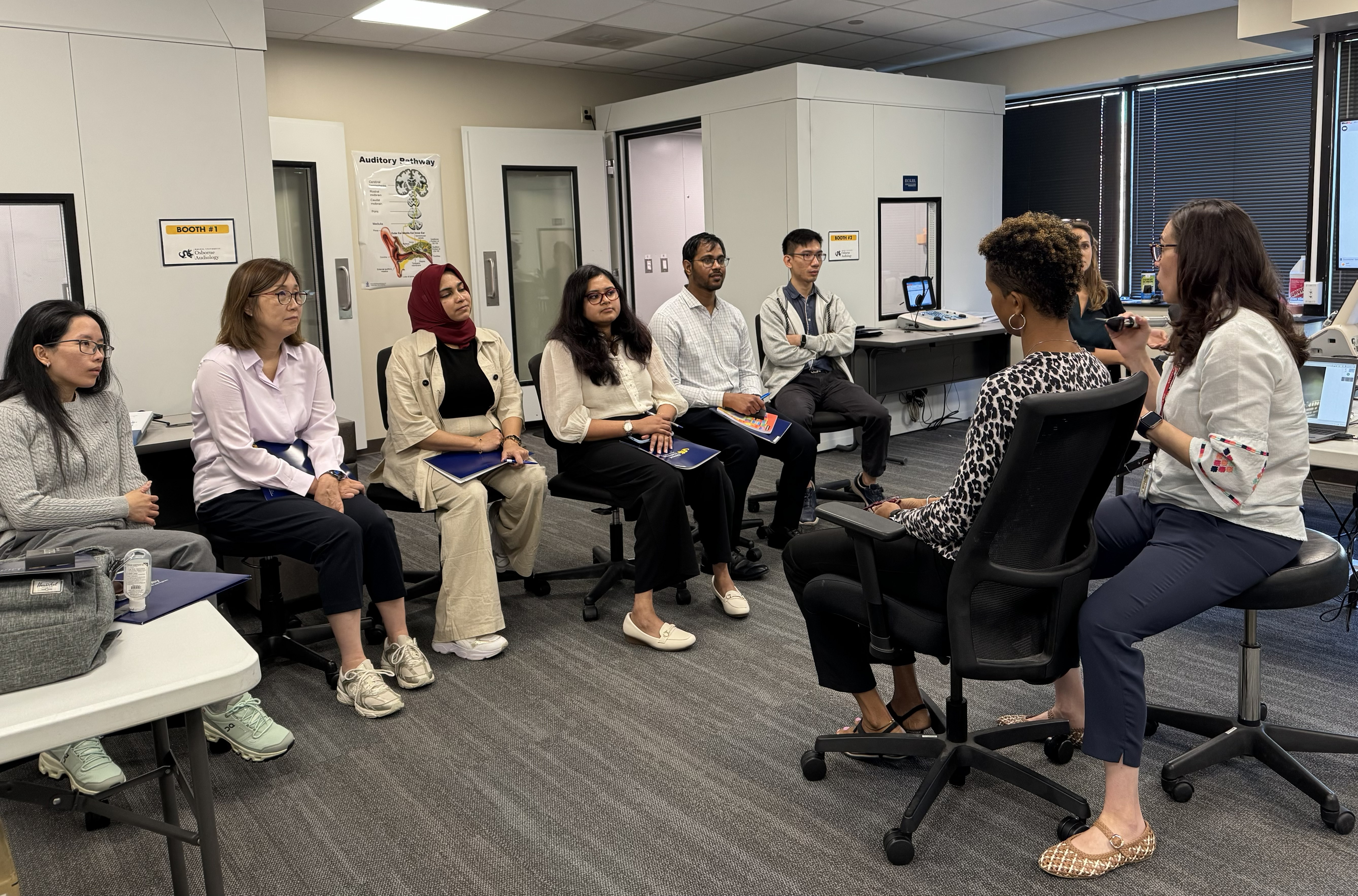 AUD distance ed students getting lab instructions