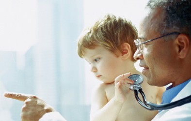 Doctor and child patient pic1