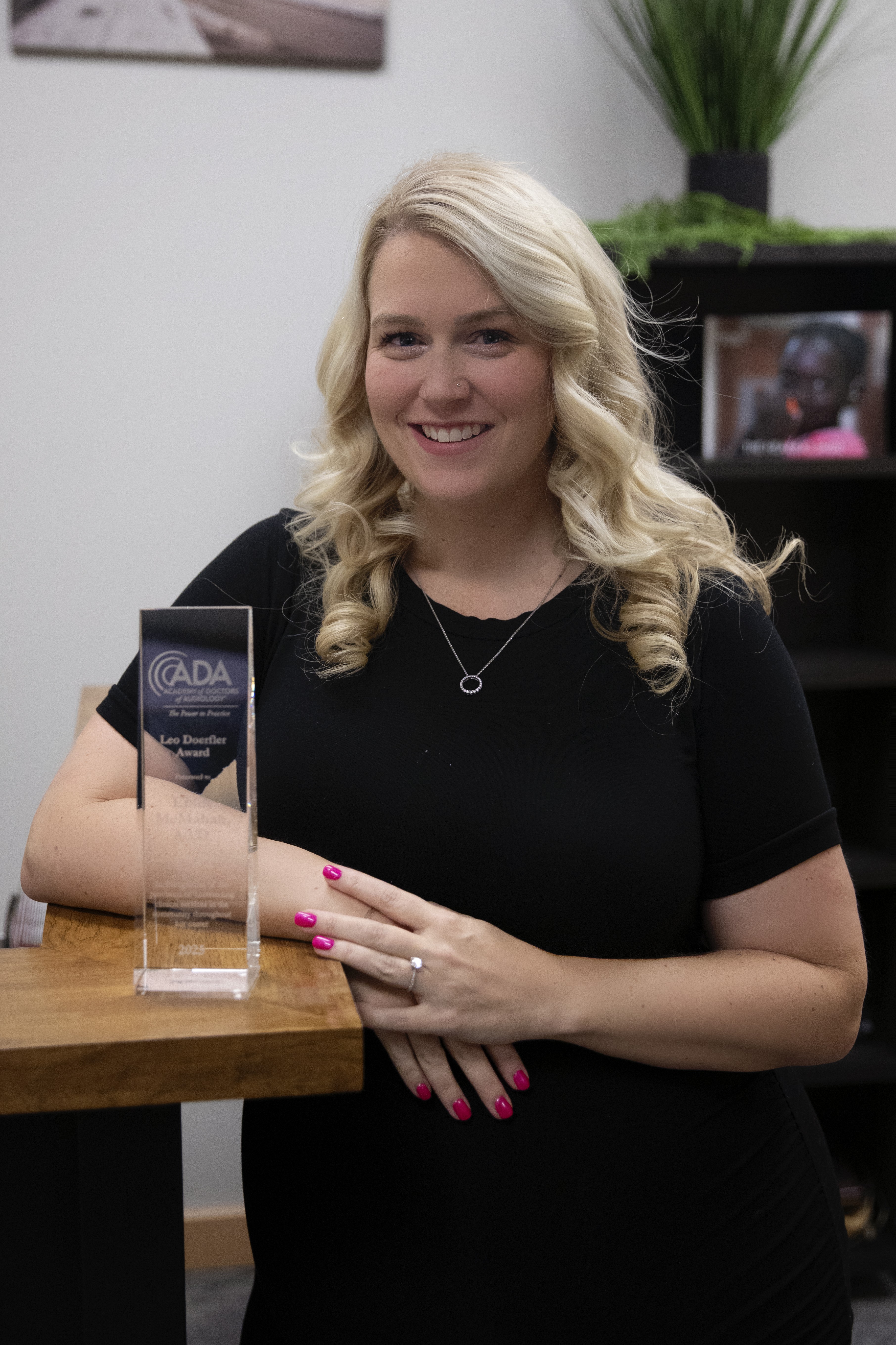 Emily McMahan with Doerfler Award pic