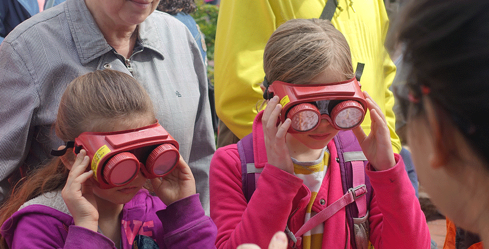 kids wearing goggles