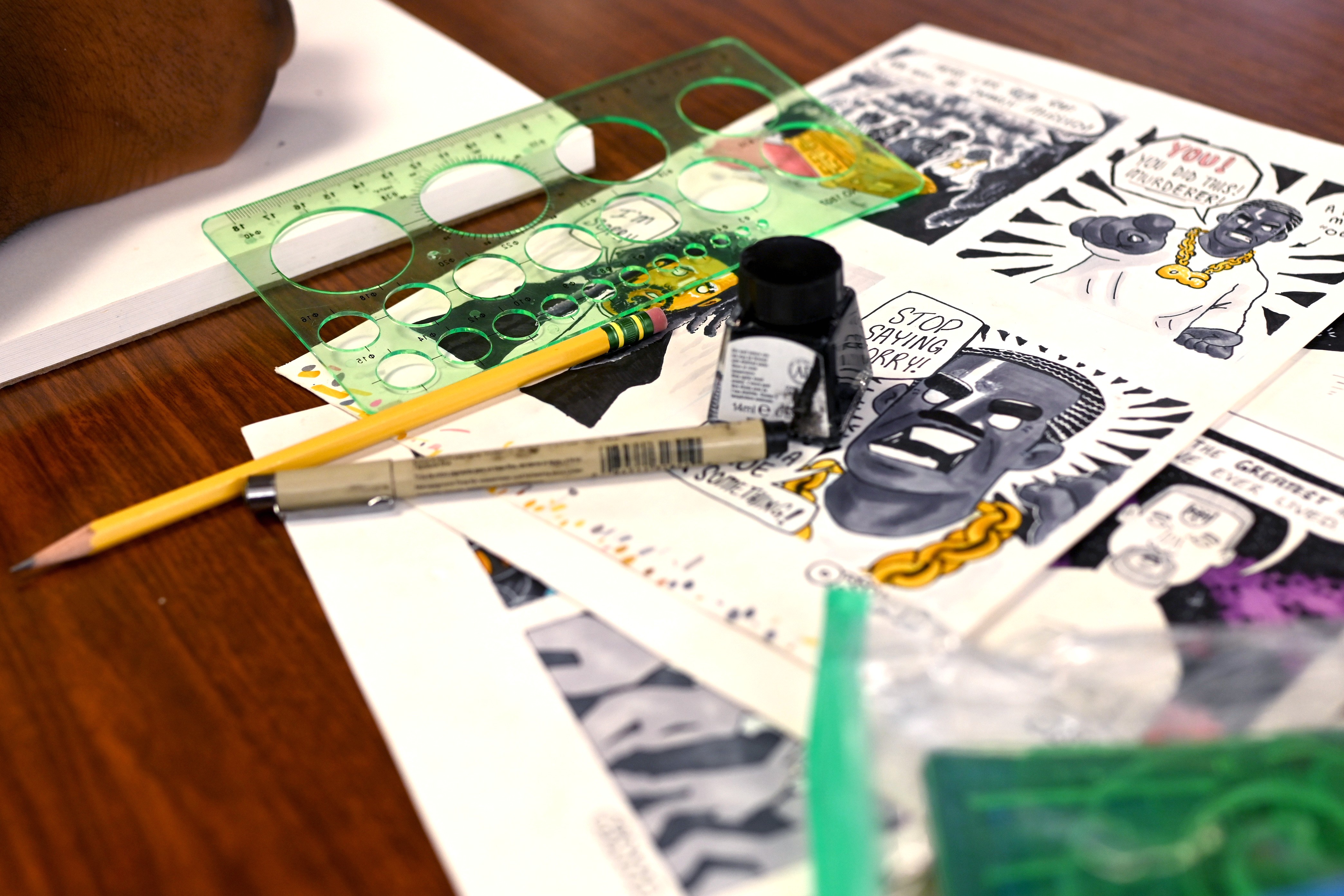 Kevin Aninta's drawing tools and comics