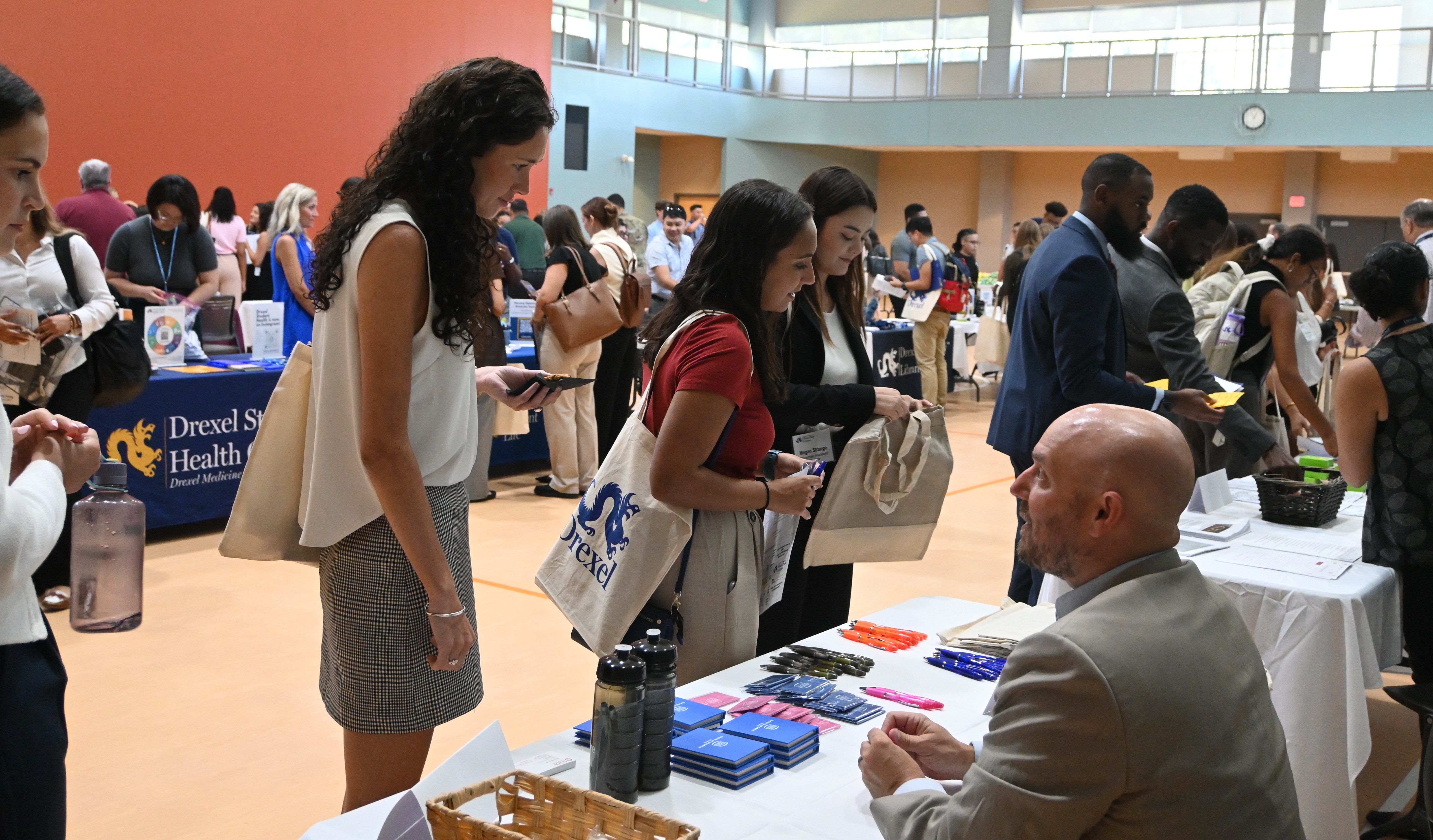 Students at orientation resource fair