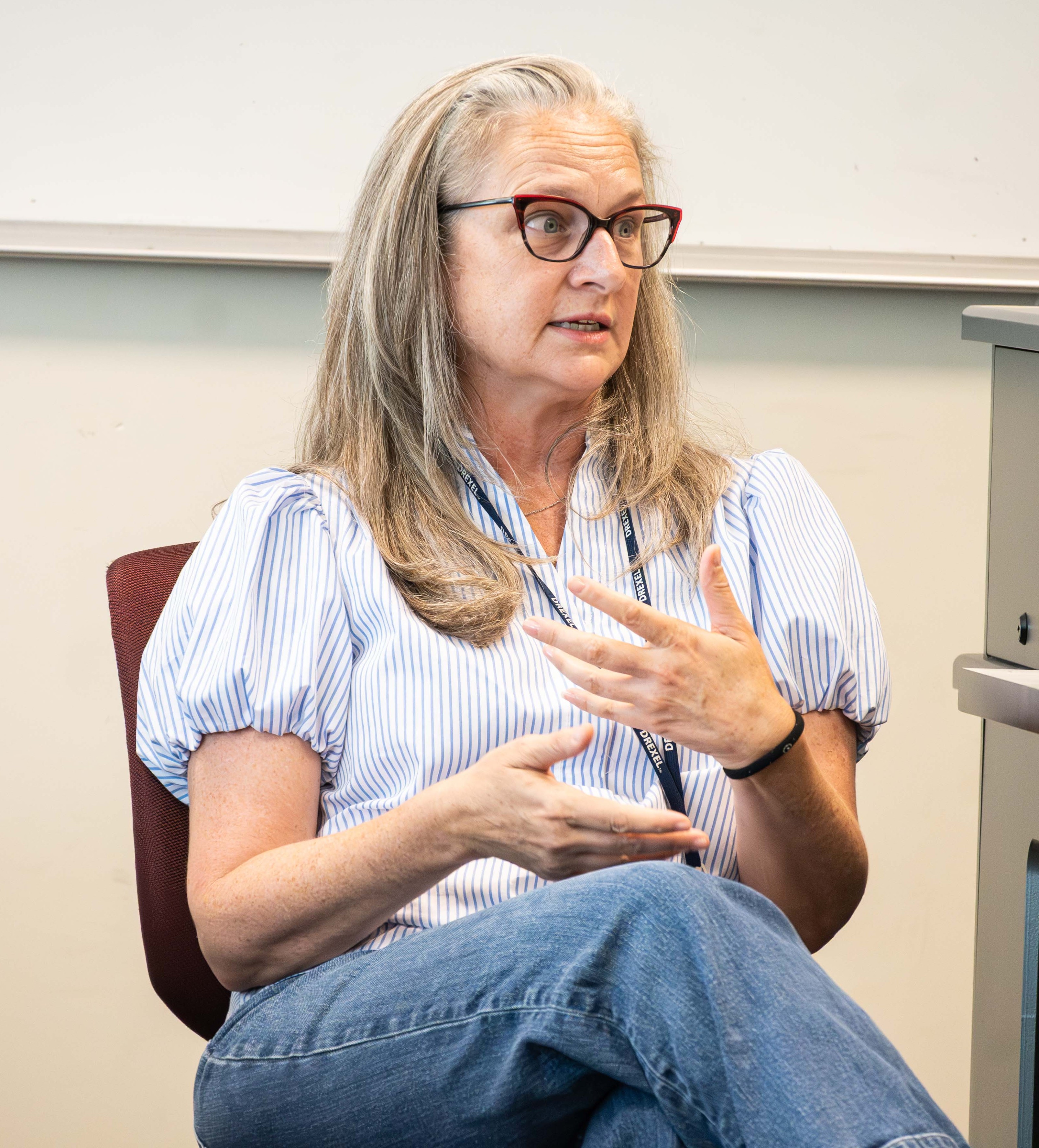 Instructor Jennifer Downs in class