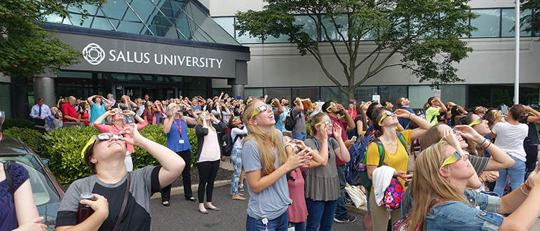 Solar Eclipse Viewers Reactions 