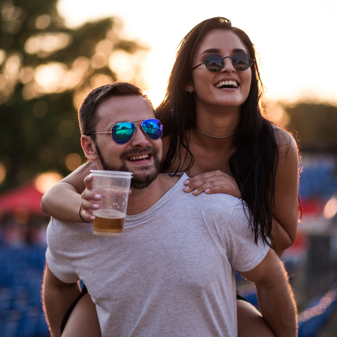 couple at a concert