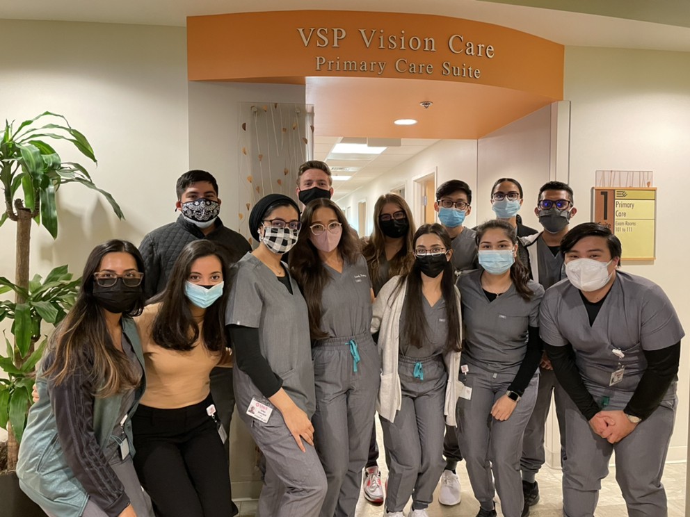 group photo of students at TEI